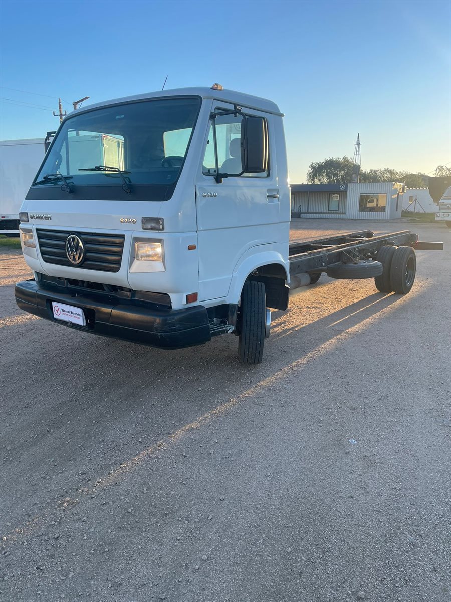 Volkswagen 8-120 - Imagen 1