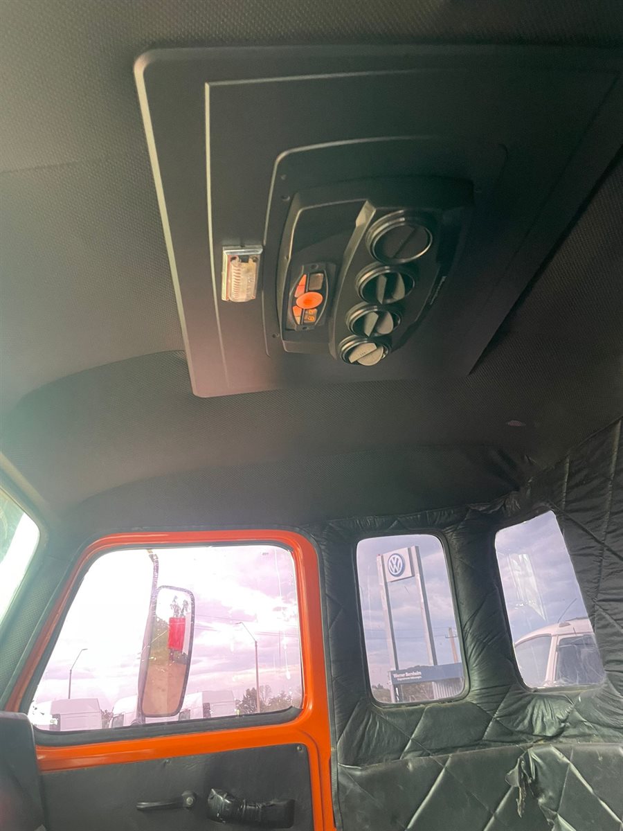 Scania 111 - Imagen 7