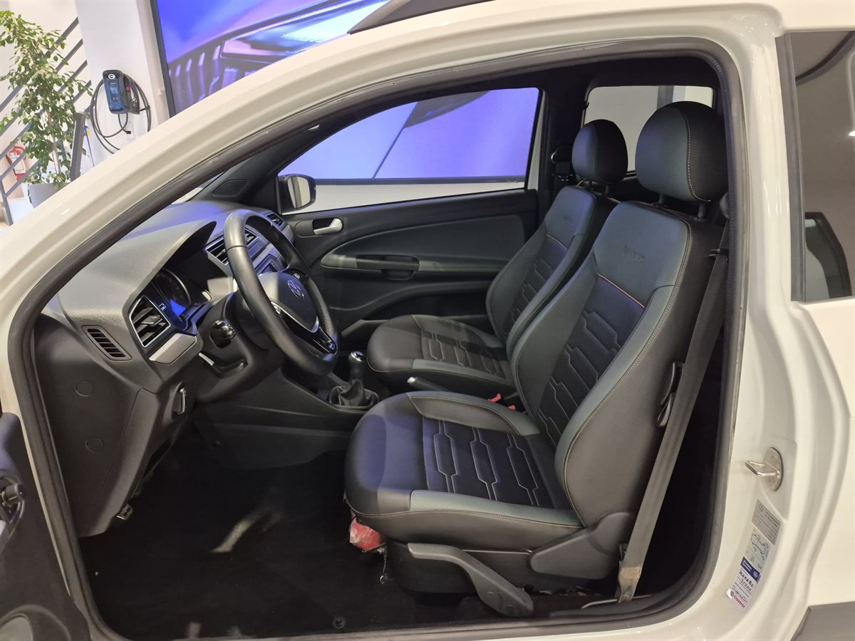 Volkswagen Saveiro - Imagen 13