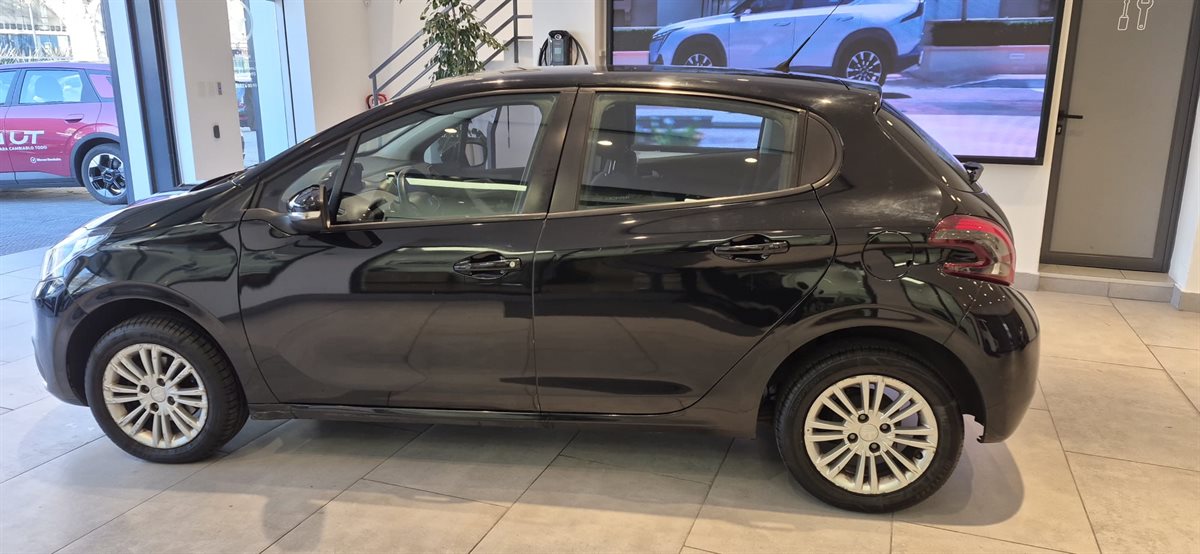Peugeot 208 - Imagen 8
