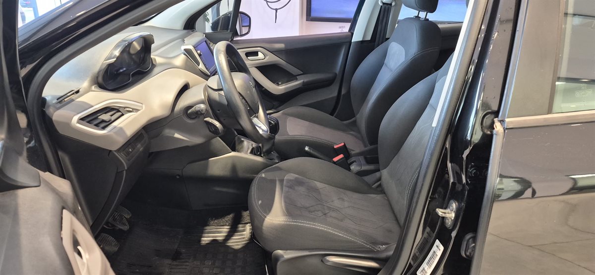 Peugeot 208 - Imagen 16