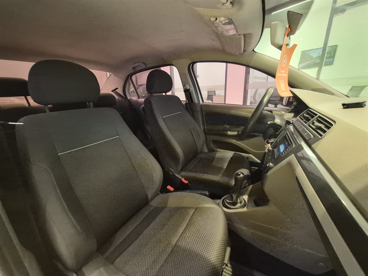 Volkswagen Gol - Imagen 9