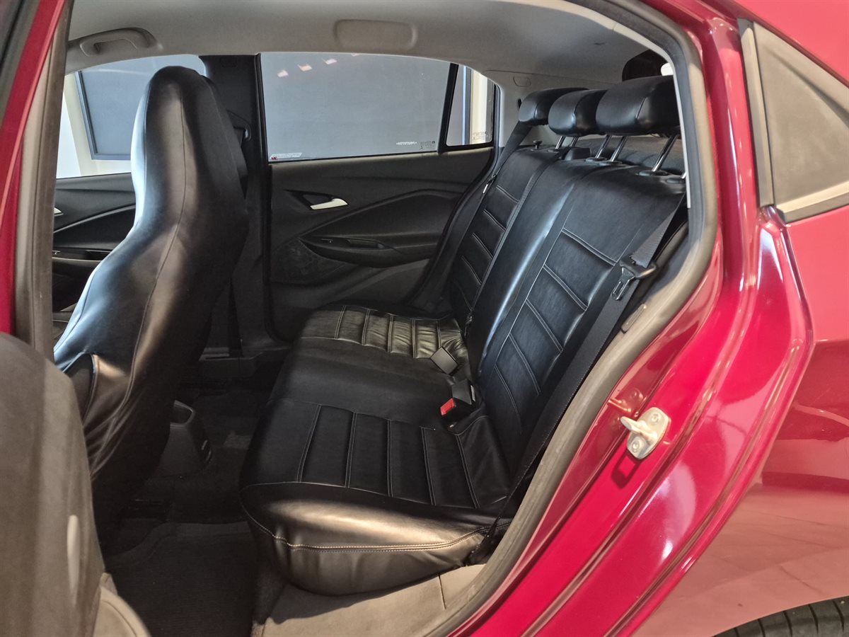 Chevrolet Onix - Imagen 13
