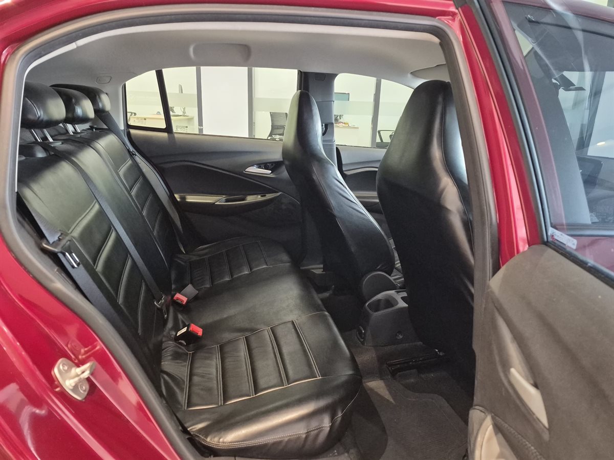 Chevrolet Onix - Imagen 11