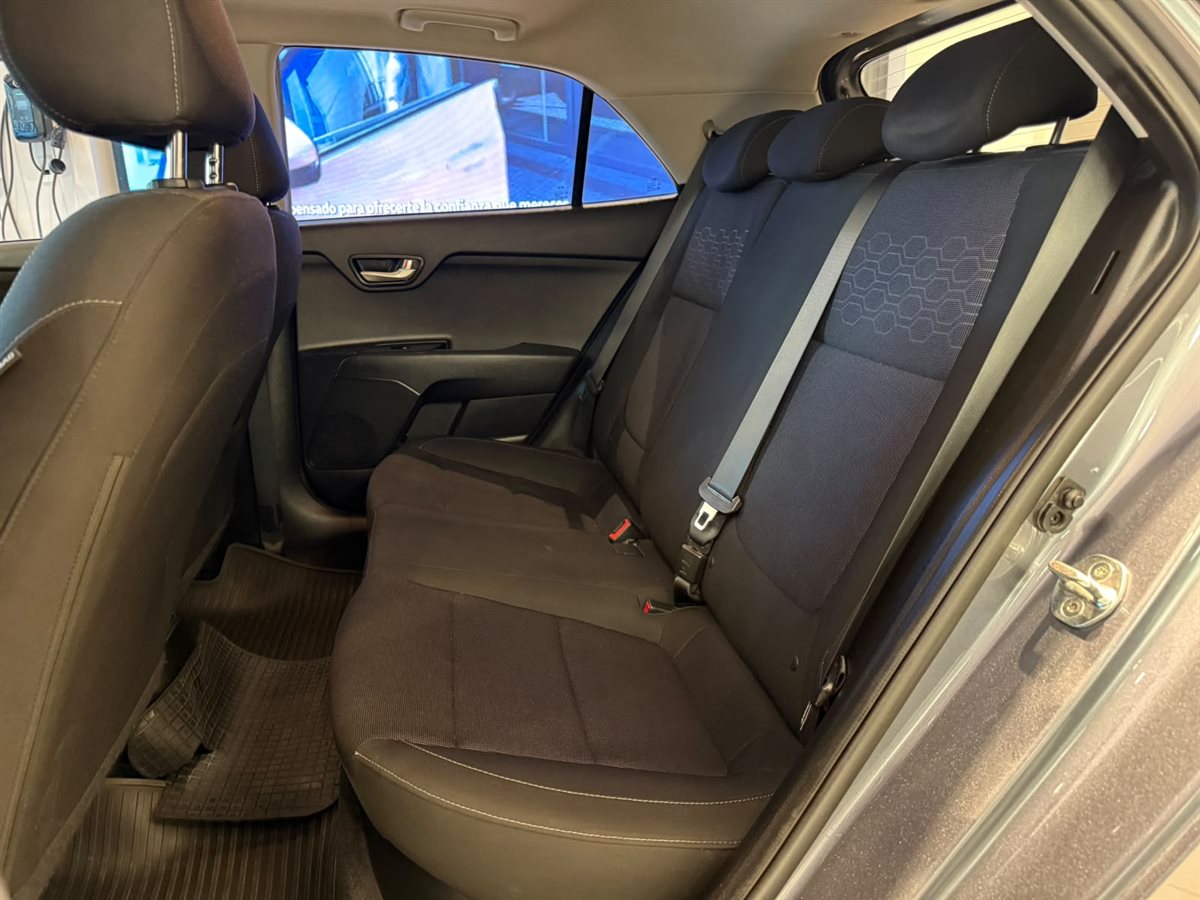 Kia Rio - Imagen 16