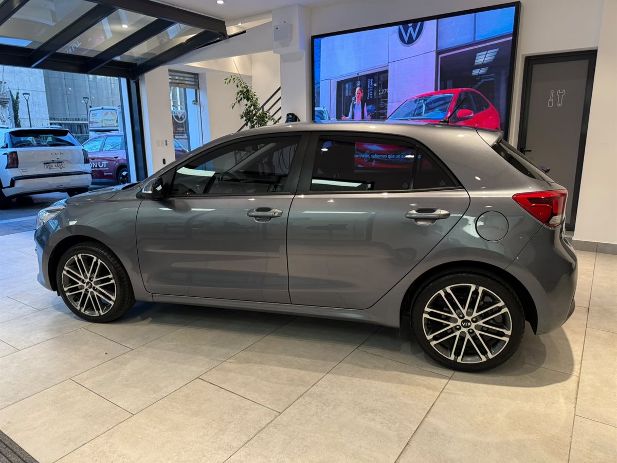 Kia Rio - Imagen 8