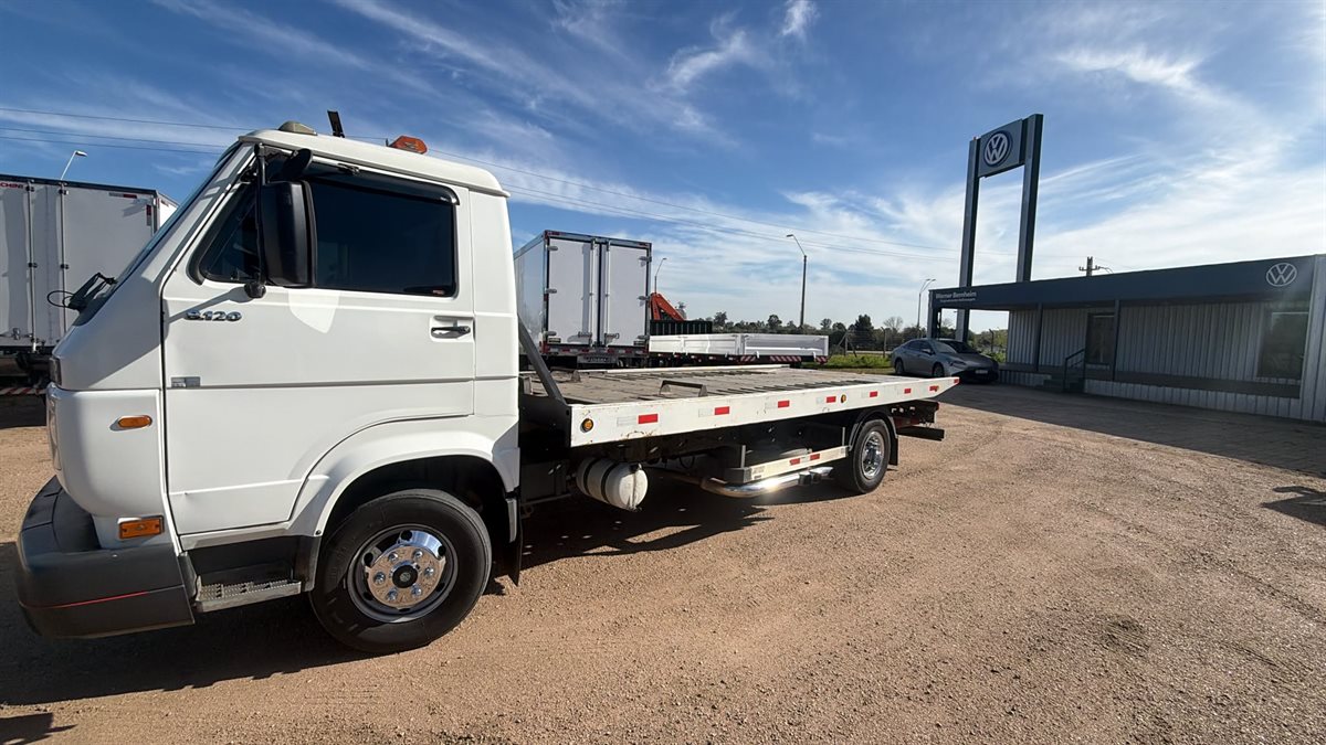 Volkswagen 8-120 - Imagen 2