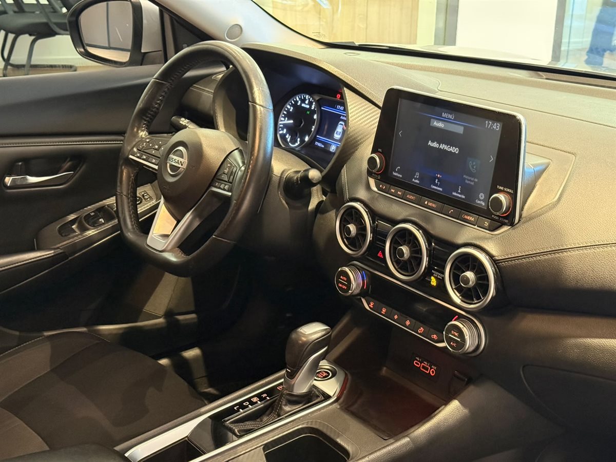 Nissan Sentra - Imagen 14
