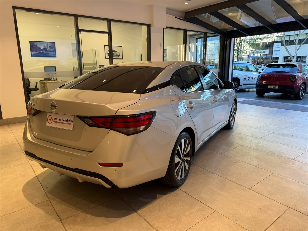 Nissan Sentra - Imagen 5