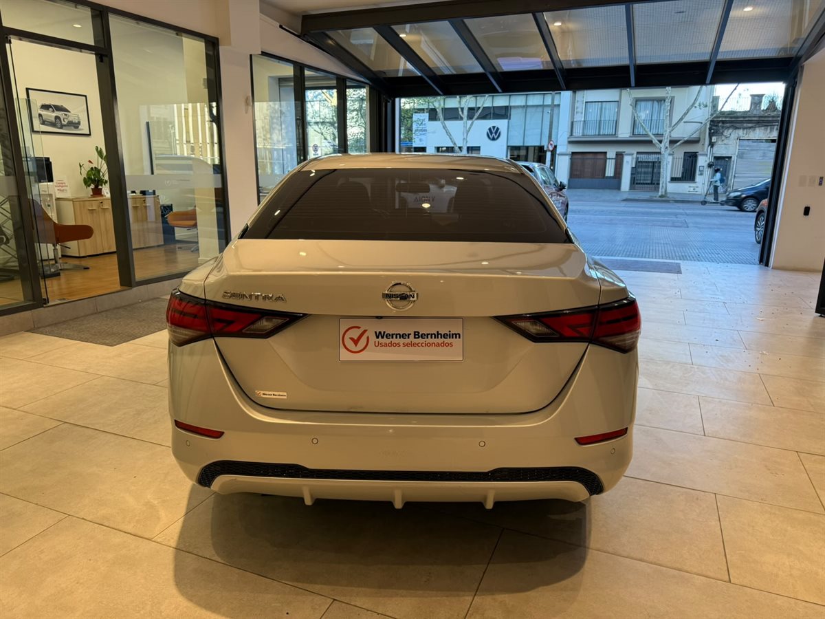 Nissan Sentra - Imagen 6